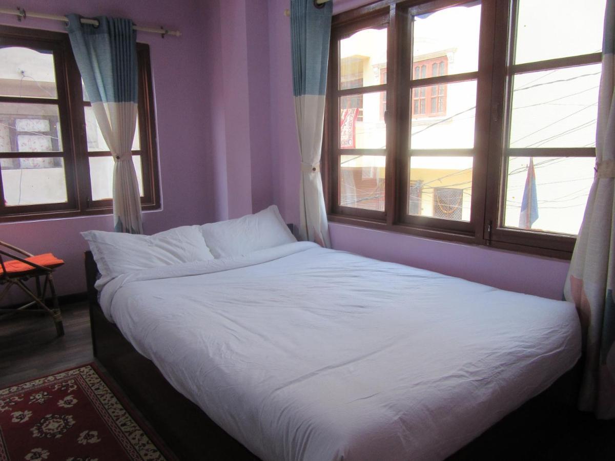 Stupa View Inn Катманду Екстериор снимка