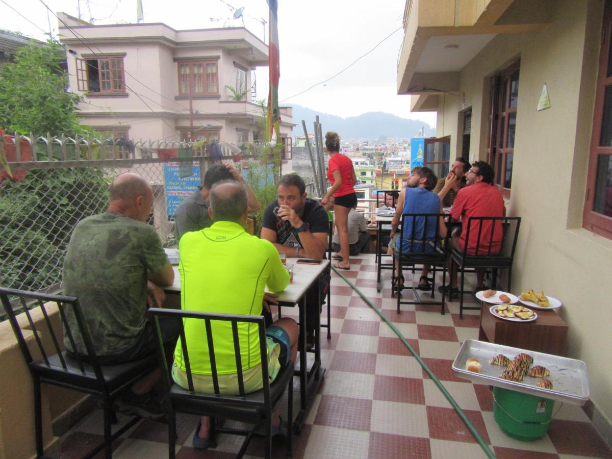 Stupa View Inn Катманду Екстериор снимка