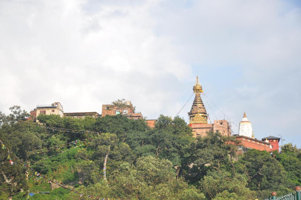 Stupa View Inn Катманду Екстериор снимка