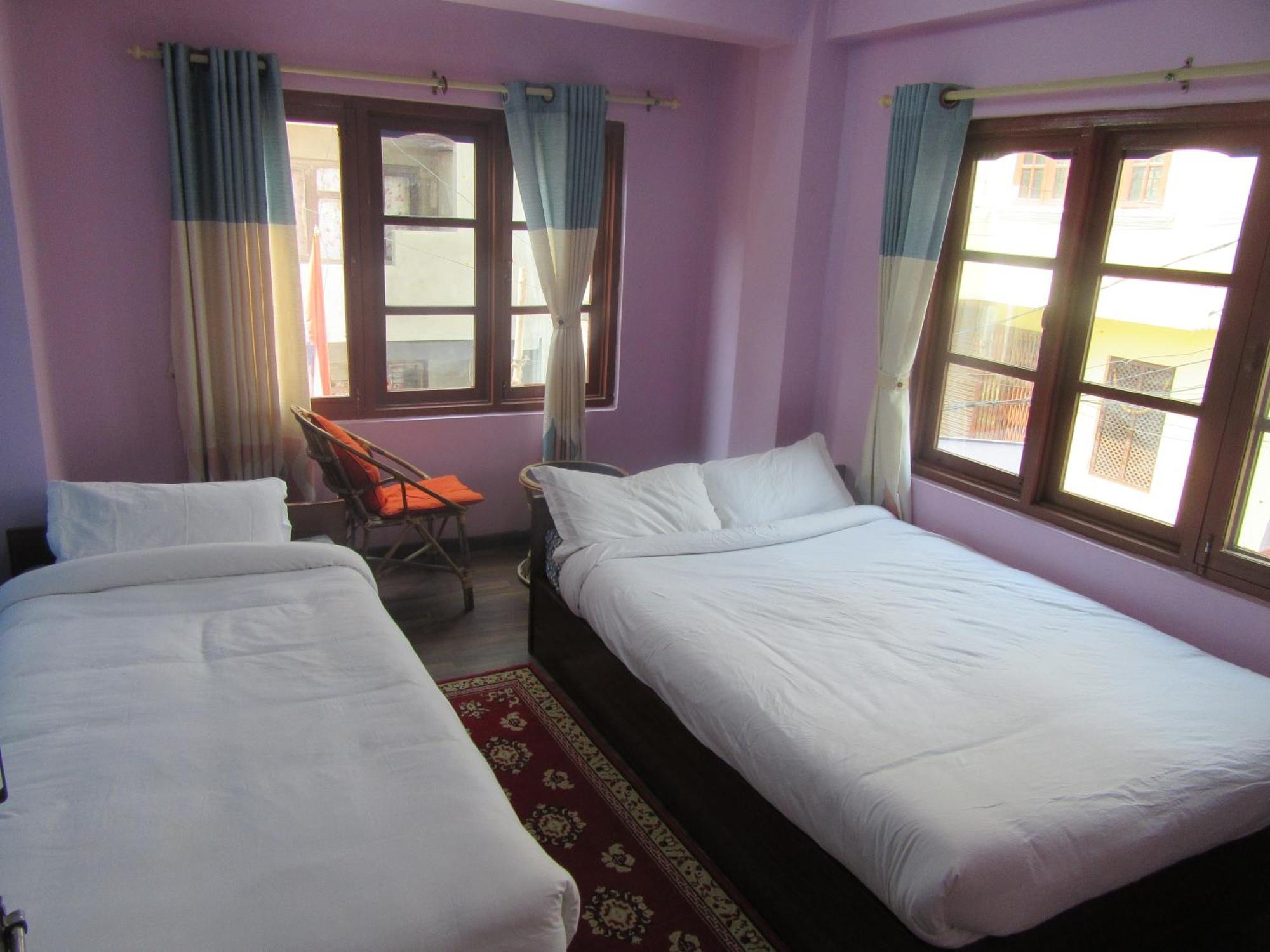 Stupa View Inn Катманду Екстериор снимка