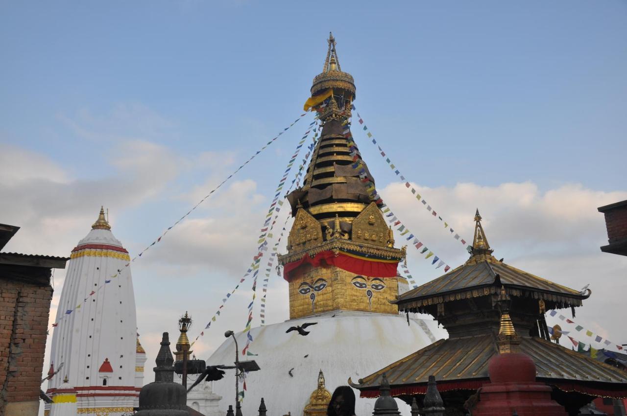 Stupa View Inn Катманду Екстериор снимка